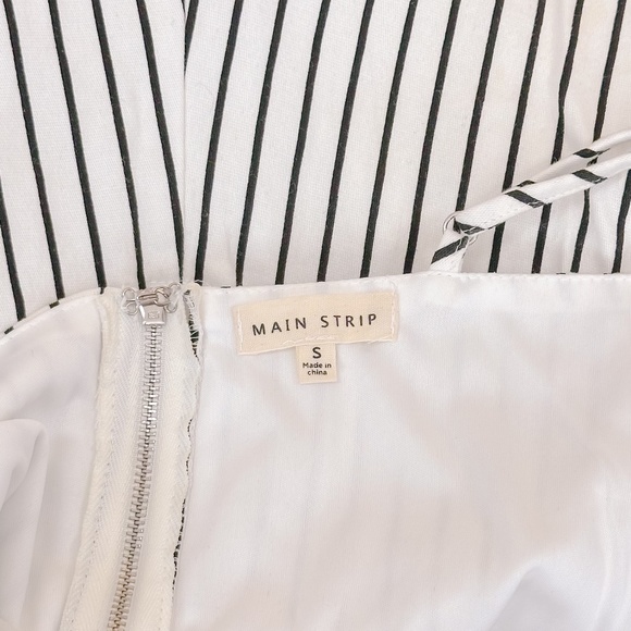 Main Strip Wide Leg Striped Jumpsuit - Picture 11 of 12